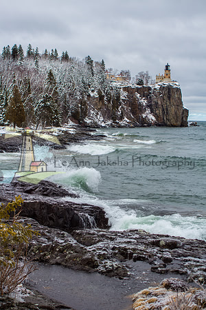 Splashing Split Rock
